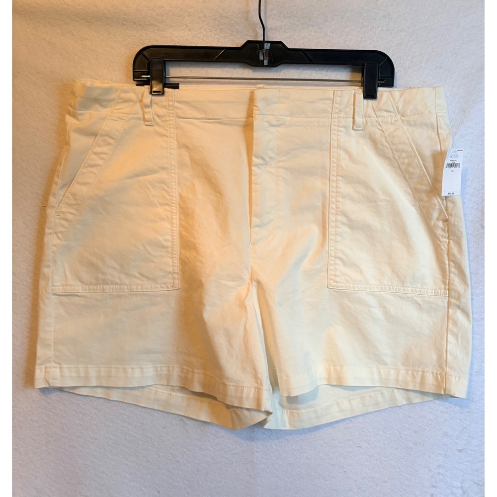 Banana Republic Authentic Chino‎ Utility Shorts Cream Off White NWT 18 Mid Rise